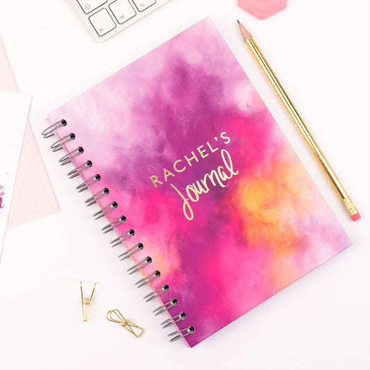 HOW TO GET STARTED JOURNALLING (AND DOWNLOAD 50 JOURNALLING PROMPTS)